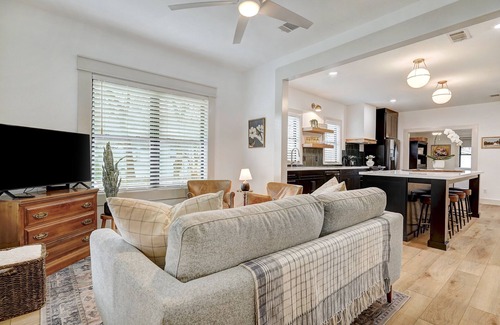 Georgetown House | Newly renovated home in Historic Downtown Georgetown!