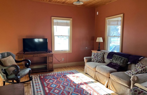 Damariscotta House | Newly Renovated Home in Newcastle Walk to Downtown Damariscotta