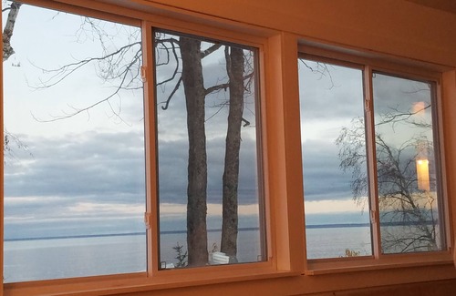 Paradise House | Newly renovated house on 255 feet of Lake Superior!