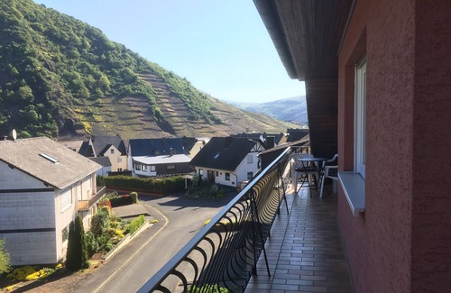 Briedern Apartment | Newly renovated (in 2020) vacation apartment, 4 p., with a great view of the Moselle valley