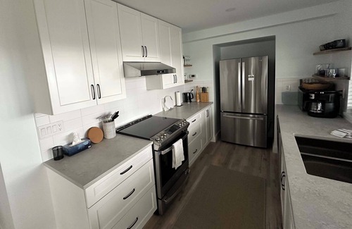 Powell River Apartment | Newly Renovated. Just steps from the ferry to Vancouver Island.
