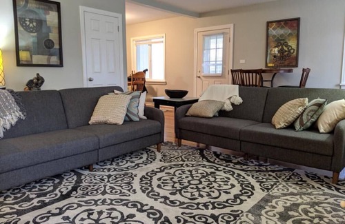 Erie House | NEWLY renovated just minutes from Airport/Presque Isle!