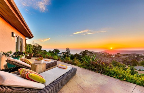 Top of the World House | Newly Renovated Laguna Beach Contemporary Home with Epic ocean views