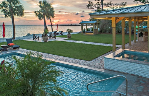 Port St. Joe House | NEWLY RENOVATED Luxury Bayfront 6 BR/5.5 BA Home