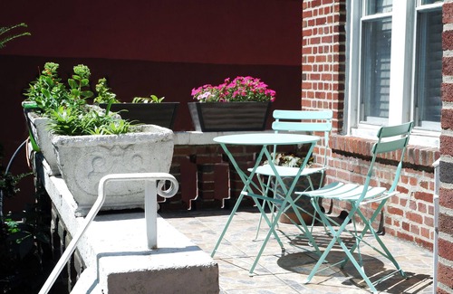 Queens Apartment | Newly Renovated - Minutes from the City