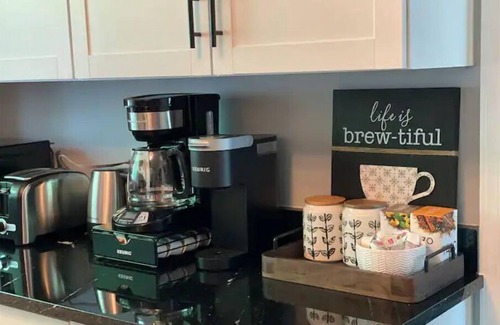 Durham House | Newly Renovated Modern Farmhouse, 10mins Duke and 15mins UNC & RTP