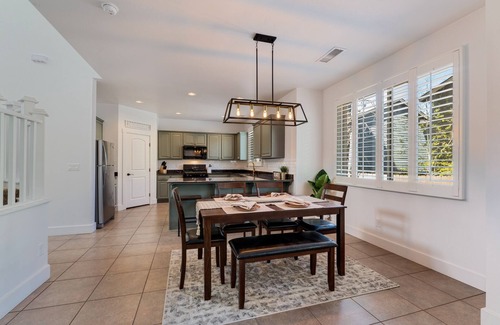 Flagstaff House | Newly Renovated Mountain Getaway Stocked for Fun! -