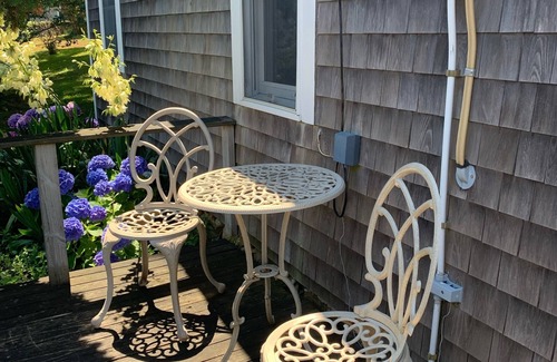 Block Island Cottage | Newly Renovated, Private Oasis!- AC for summer months!