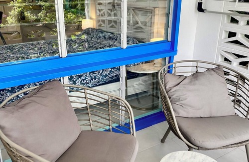 Yorkeys Knob Apartment | newly renovated studio near the beach in a small complex , great location