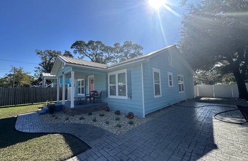 Port St. Joe House | Newly Renovated Seahorse Cottage 2 blocks to Bay & 1/2 Mile to Downtown PSJ 3/2