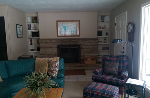 Vandalia Cottage | Newly renovated secluded retreat for nature lovers and outdoor enthusiasts