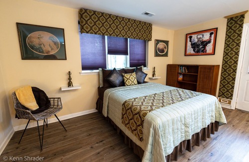 Charlotte Apartment | Newly renovated Studio just minutes away from Uptown Charlotte!
