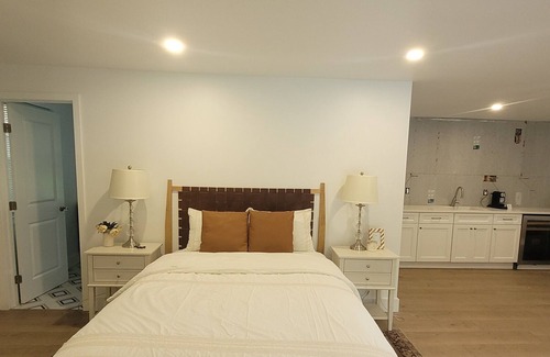 Fairfield Cottage | Newly renovated studio with private pool