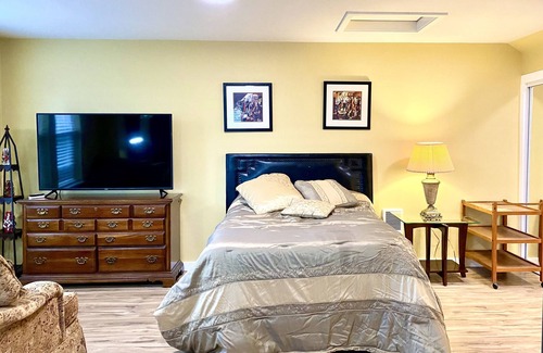 Issaquah Highlands Apartment | Newly renovated studio In Issaquah Long-Term Rental