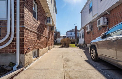 Kew Gardens Hills House | Newly renovated townhome with AC in Queens