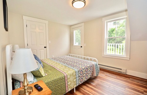 West Boothbay Harbor House | Newly Renovated Upstairs Suite in 1790's Sea Captain's House on Deckers Cove
