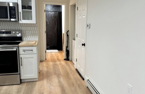 Medway Apartment | Newly Renovated Upstairs Apartment in Medway
