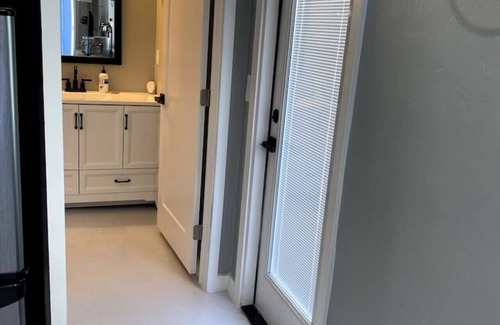 Sam Hughes House | Newly Updated/2 BR 1 BA/U of A/Sam Hughes