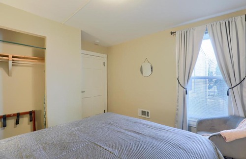 Lancaster Apartment | Newly Updated Charming Backyard & Grill