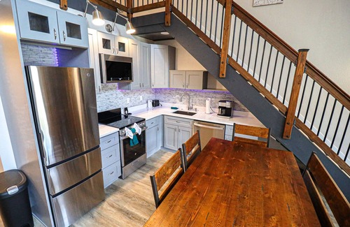 Granby Condo | Newly Updated Condo in Granby! Sleeps 8 - Private bedroom & Loft!
