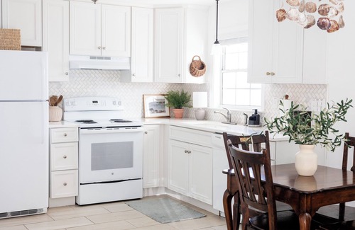 Laguna Beach Estates Cottage | Newly Updated beach cottage, close to 30A with golf cart!