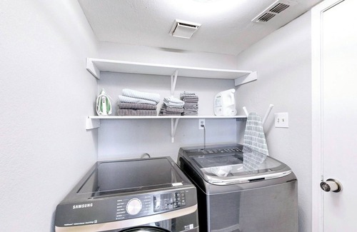 Cross Creek House | Newly Upgraded 4BR 2.5BA family- friendly home