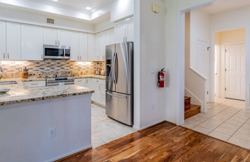 Ko Olina House | Newly Upgraded and Redecorated 3 Bed, 2 1/2 Bath Townhouse in Coconut Plantation (TCP-1158-1)