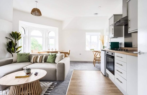 Newport Apartment | Newport Ship's Nook: Cozy Hideaway