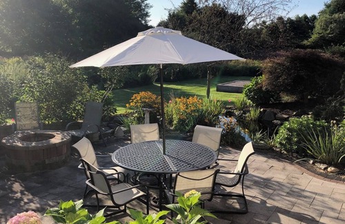 Middletown House | Next Door to Golf Course, Minutes to Beaches!