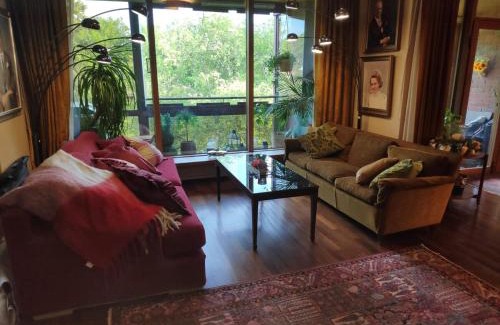 Lantinen District Apartment | Next door to the President, 70's vintage luxury