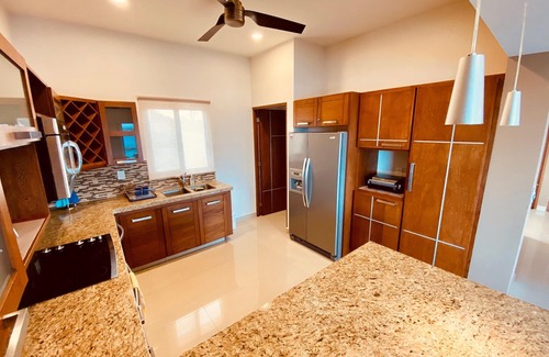 Santa Maria Huatulco Condo | Next to Arrocito beach! Oceanfront condo for 6, Two Pools, 24hr Security, Wi-Fi