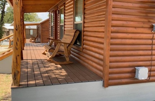 Hamilton Cabin | Next to Circle T Cabin 9