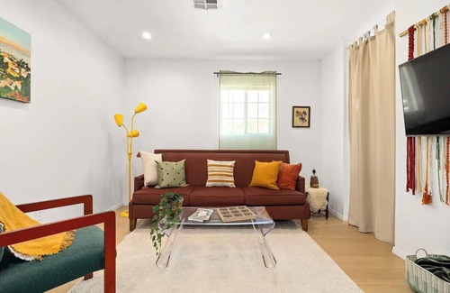 Atwater Village House | Next to Silverlake Hotspots - Gated, spacious, 3BD/2B Bungalow - private parking