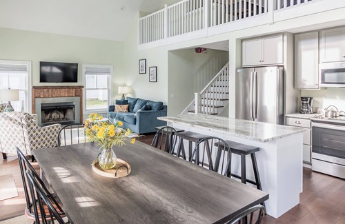 Warm Springs House | Next to the Springs! Bright + Modern Getaway Cottage Getaway