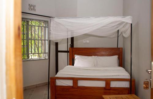 Mto wa Mbu Cabin | Ngedere Lodge and Camps