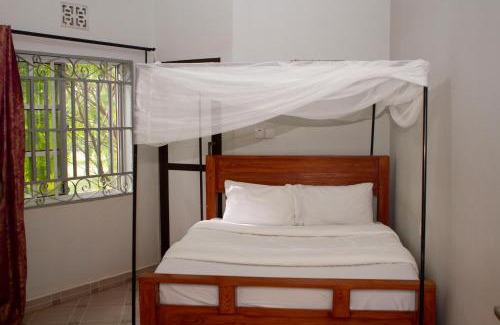Mto wa Mbu Cabin | Ngedere Lodge and Camps