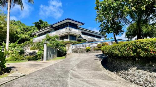 Koror Apartment | Ngermid Oasis-Studio Loft With Kitchenette & Scenic Views