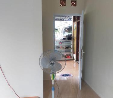 Semarang House | Ngijo Homestay Kost TaniaAlexa