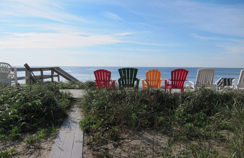 Biddeford Pool House | nHIGH TIDE OCEAN FRONT BOOK NOW FOR 2026