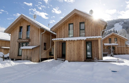 Sankt Lorenzen ob Murau Ski Chalet | Nice chalet with hot tub
