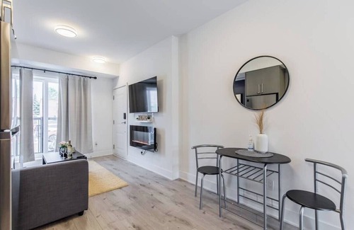 Niagara Falls House | Niagara Luxe Suite, 4min to Falls W/Fireplace, Ping Pong