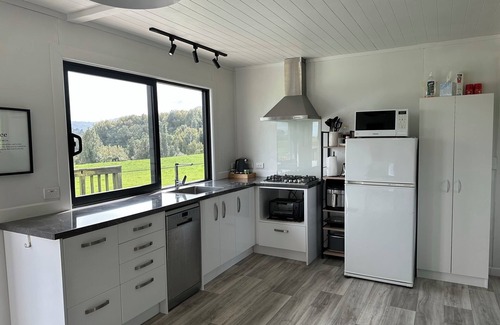 Richmond Downs Cottage | Nibble Nook Farm Cottage