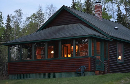 Rangeley Plantation House | Niboban Cabin 2 - Cute Niboban Cabin on Rangeley Lake!