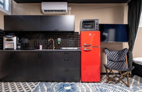 Haifa Apartment | Nice 2-bedroom apartment with AC in brilliant Haifa