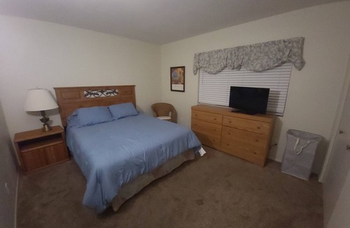 Green Valley Fairways House | Nice 2-bedroom house with AC and GVR in Green Valley