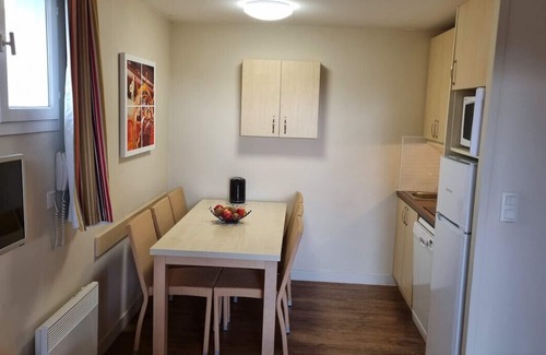 Les Restanques Apartment | Nice 36 M² Bright And Equipped With Garden Pool