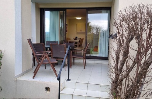 Les Restanques Apartment | Nice 36 M² Bright And Equipped With Garden Pool