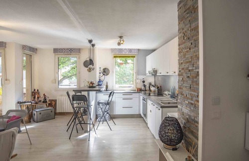 Ferrandiere - Maisons Neuves Apartment | Nice 64 M2 Bright Well Decorated With Wifi