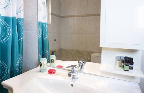 Kaisariani Apartment | Nice and cozy 2 bedroom appartment in Athens