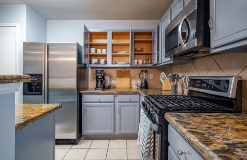 Barker House | Nice and cozy 3 bedroom house with office and pool table.